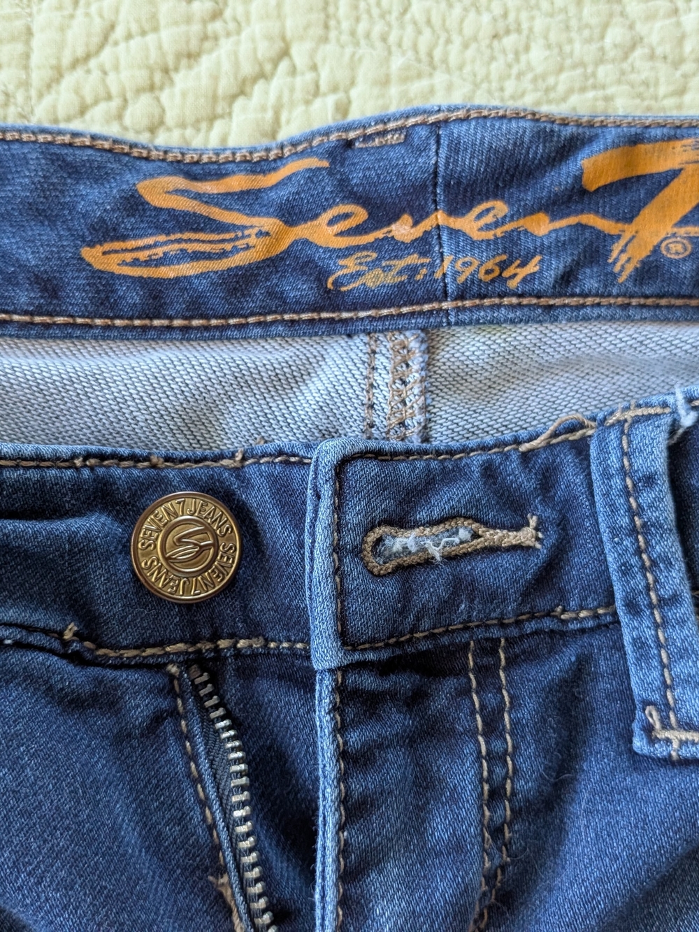 Seven7 Women’s Mid-Rise Blue Denim Jeans